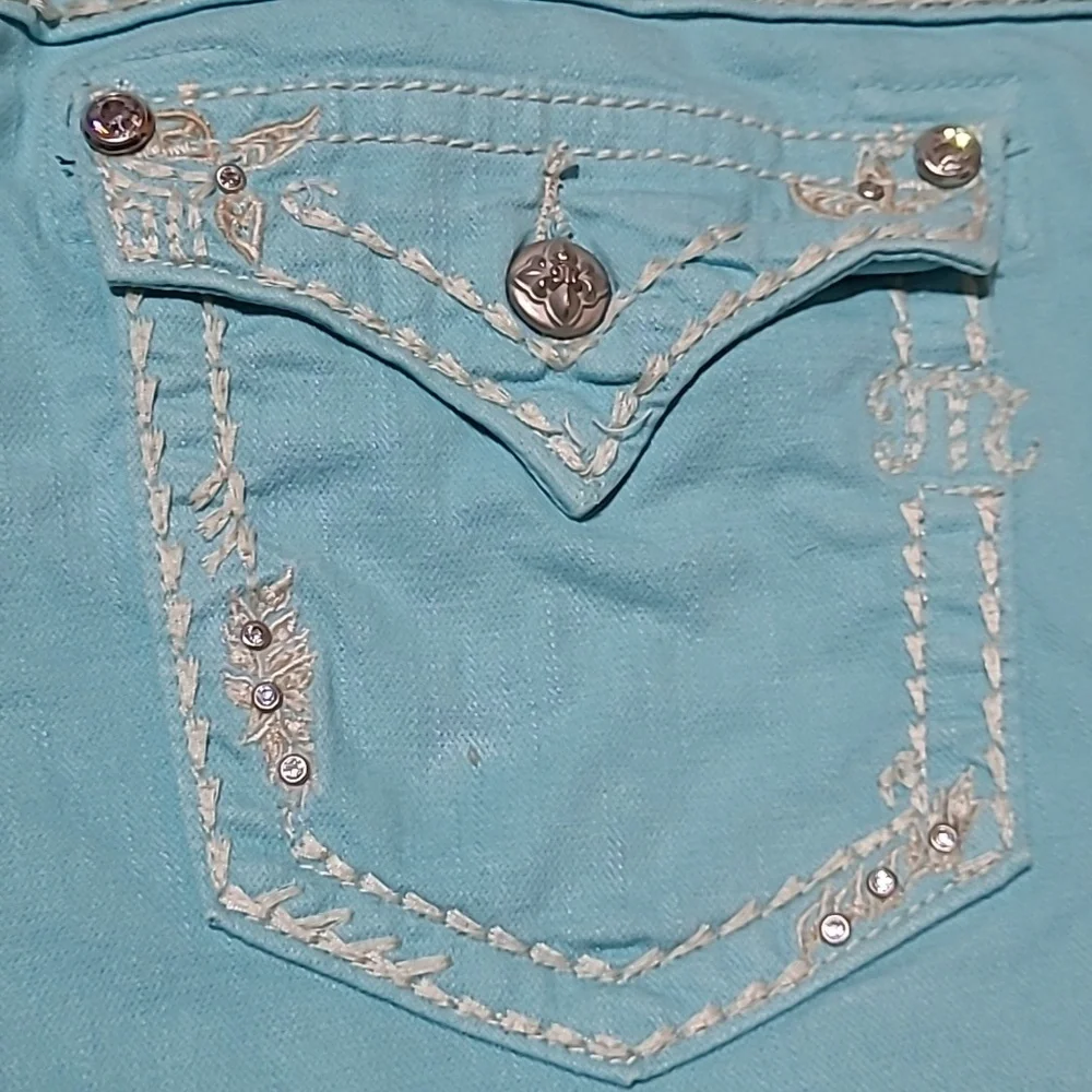 MISS ME AQUA RAW-HEM EMBROIDERED RHINESTONES DENIM JEAN SHORTS PRICE FIRM